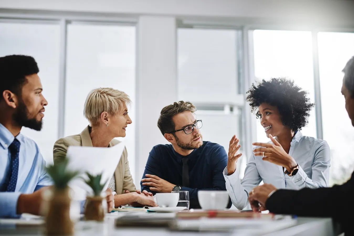 Networking Nasıl Yapılır Etkili İletişim ve Kartvizit Taktikleri (1)